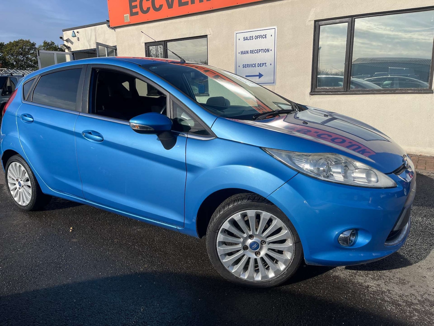 Used Ford Fiesta 2010 for sale - 76414864: Photo 2