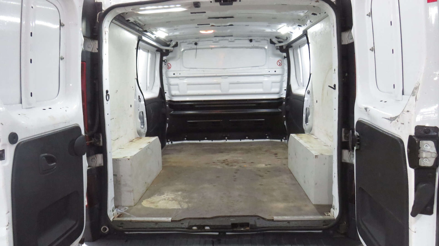 Used Vauxhall Vivaro 2014 for sale - 77821635: Photo 5