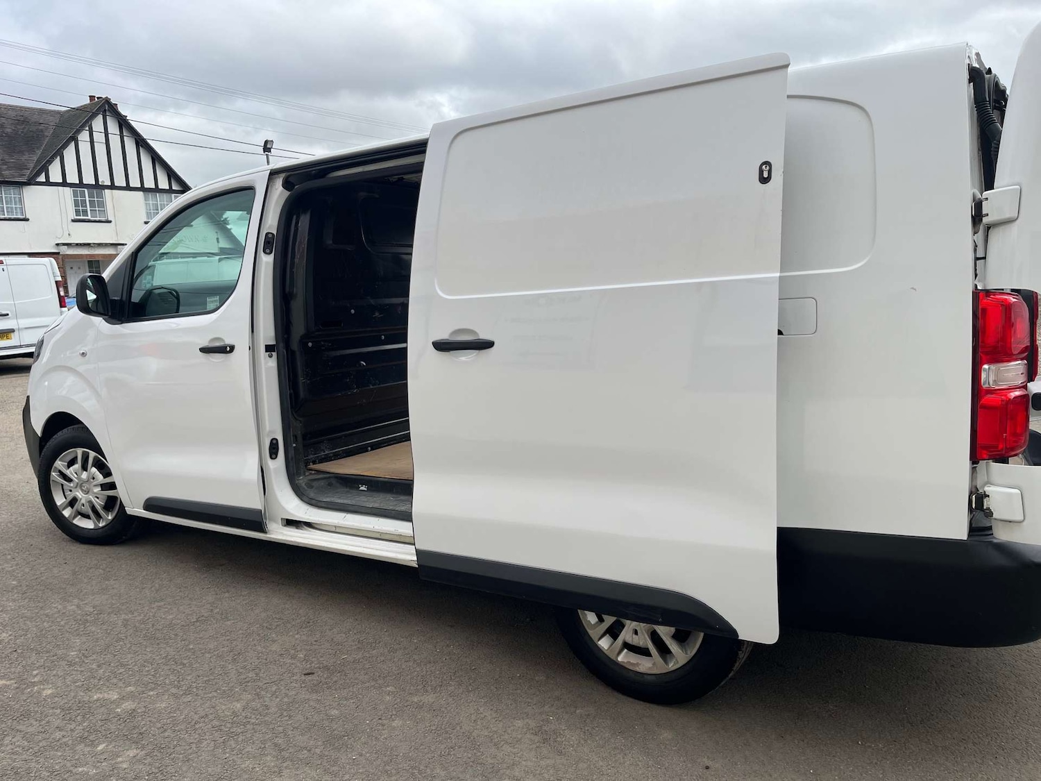 Used Vauxhall Vivaro 2020 for sale - 77678649: Photo 39