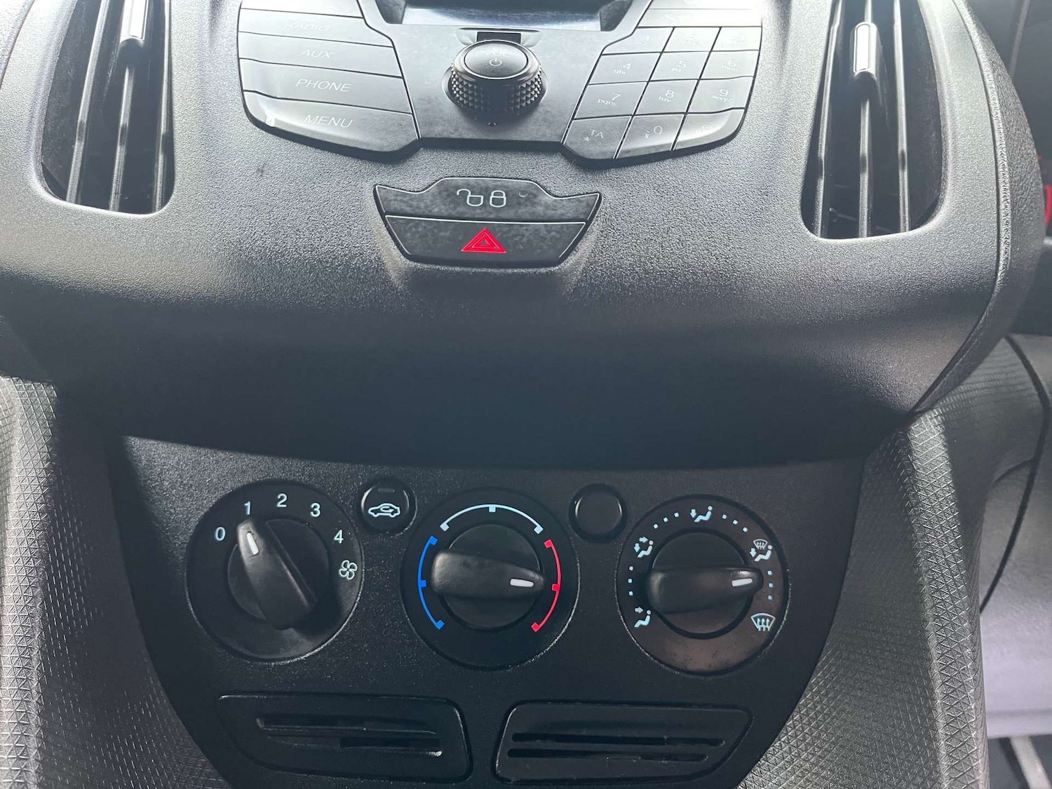 Used Ford Transit Connect 2018 for sale - 76948230: Photo 14