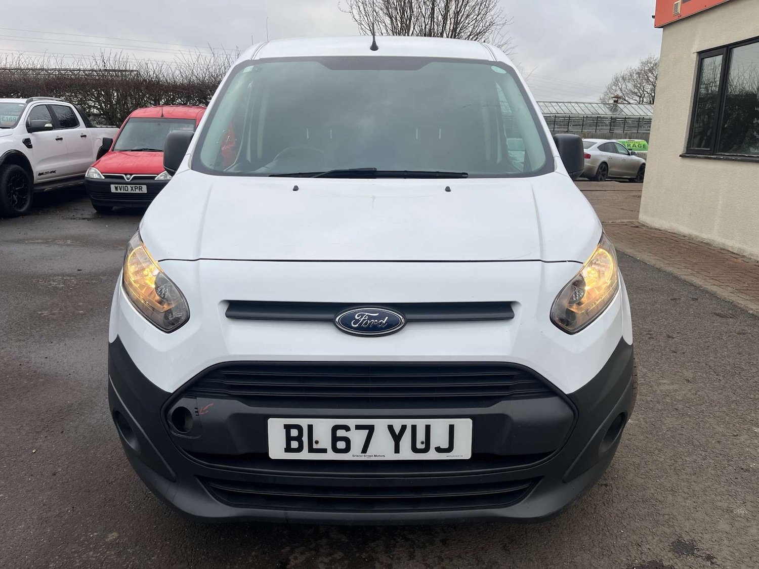Used Ford Transit Connect 2018 for sale - 76948230: Photo 2