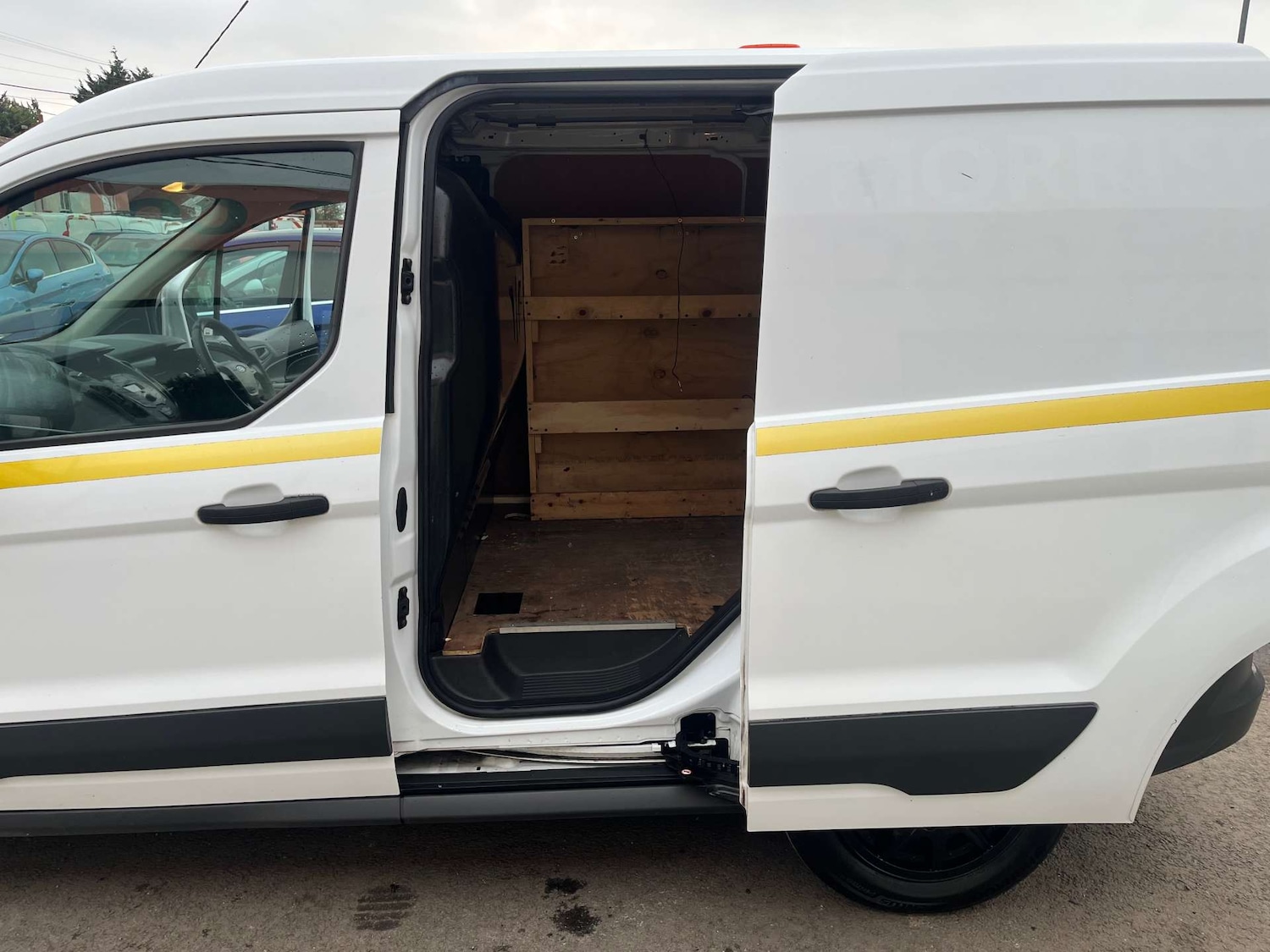 Used Ford Transit Connect 2018 for sale - 76948230: Photo 20