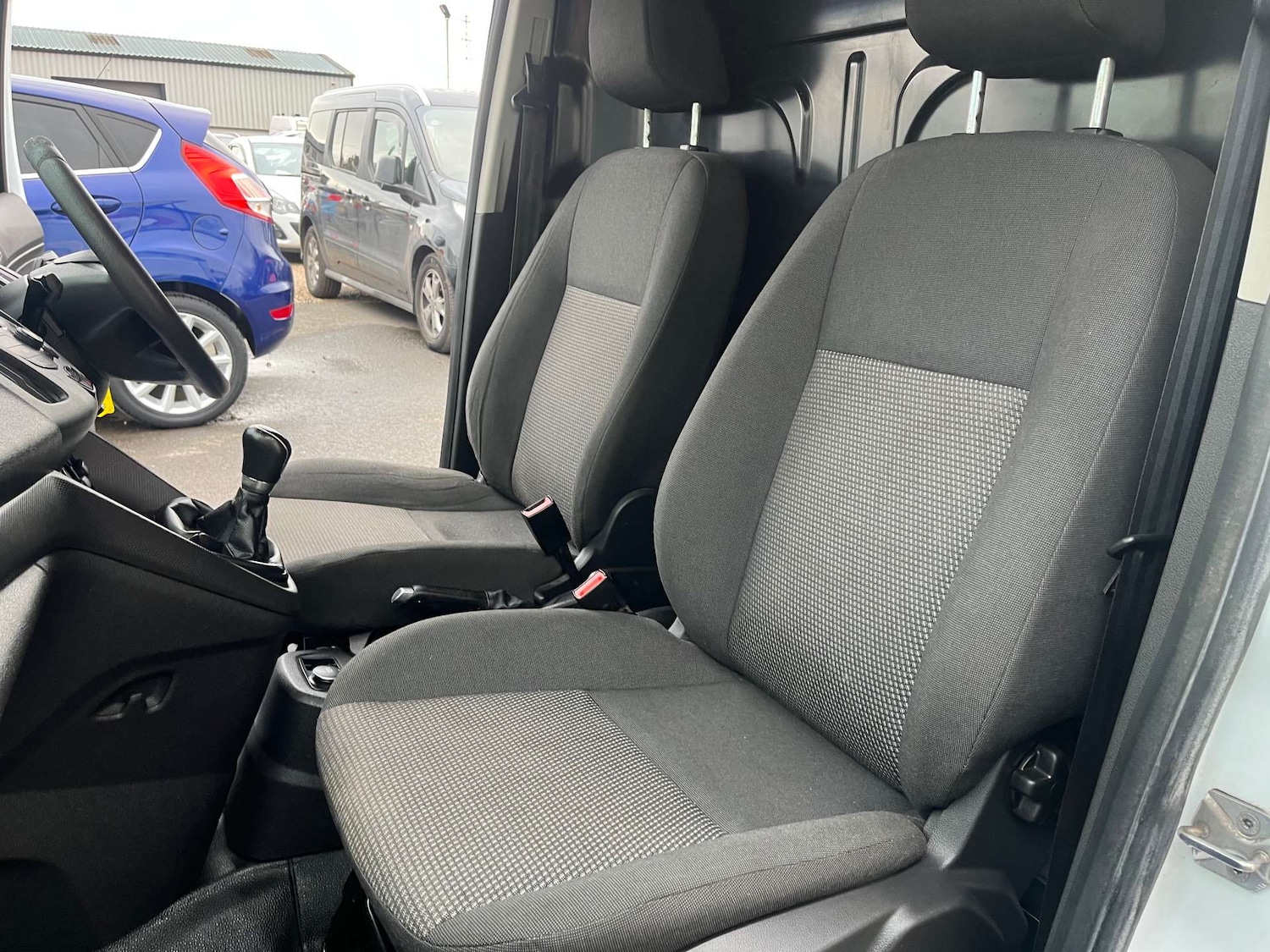 Used Ford Transit Connect 2018 for sale - 76948230: Photo 23