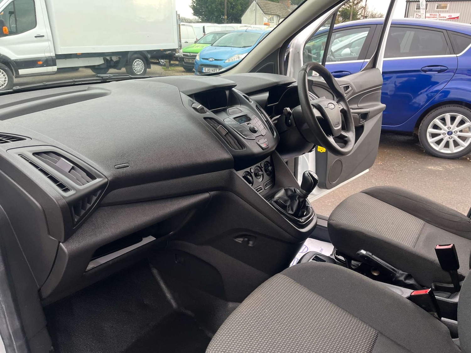 Used Ford Transit Connect 2018 for sale - 76948230: Photo 24