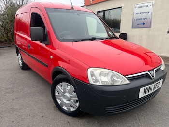 Used Vauxhall Combo 2011 for sale - 76265238: Photo 3