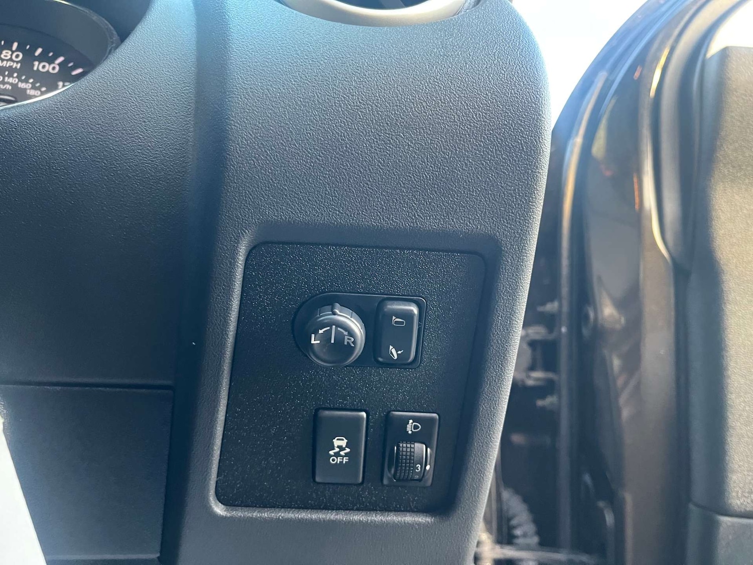 Used Nissan Qashqai 2011 for sale - 76577481: Photo 19