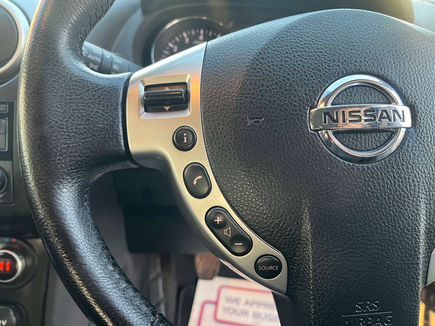 Used Nissan Qashqai 2011 for sale - 76577481: Photo 21