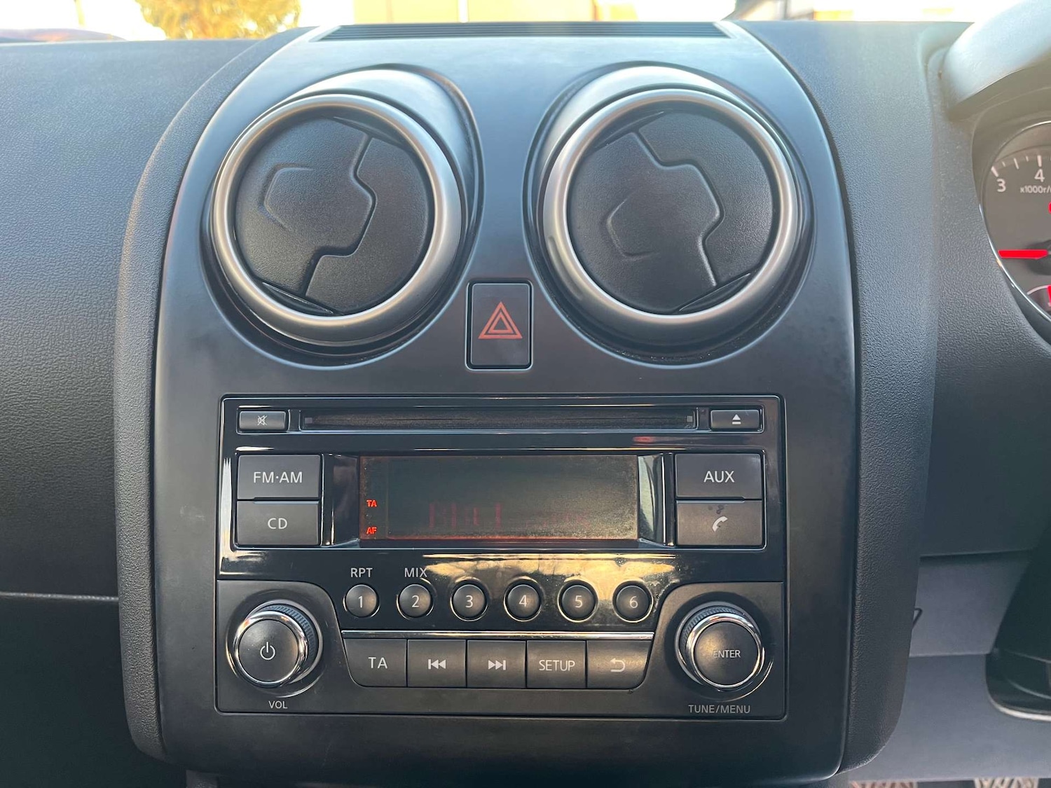 Used Nissan Qashqai 2011 for sale - 76577481: Photo 24