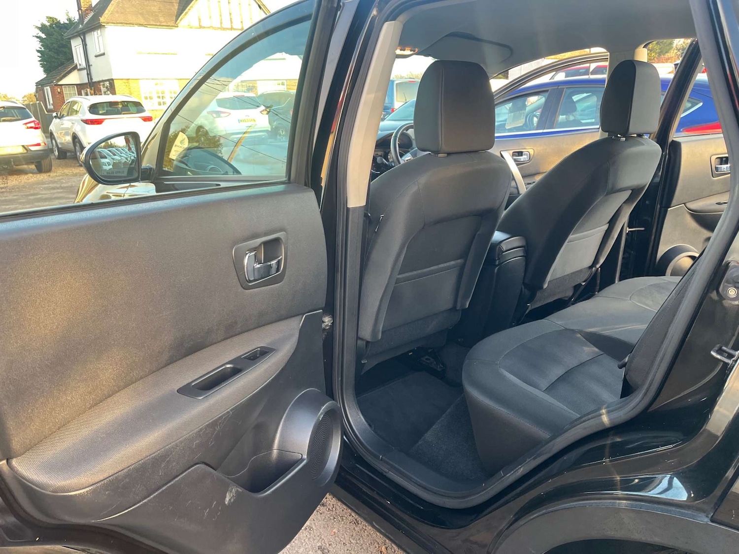 Used Nissan Qashqai 2011 for sale - 76577481: Photo 34