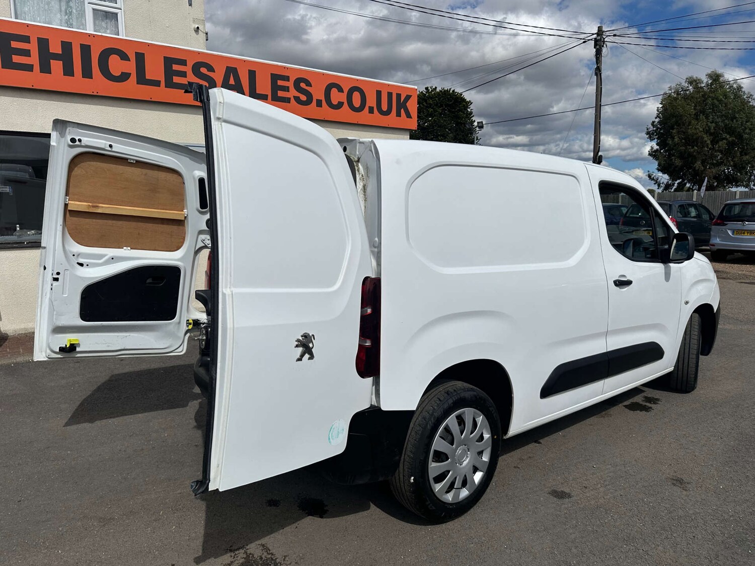 Used Peugeot Partner 2021 for sale - 77529398: Photo 14