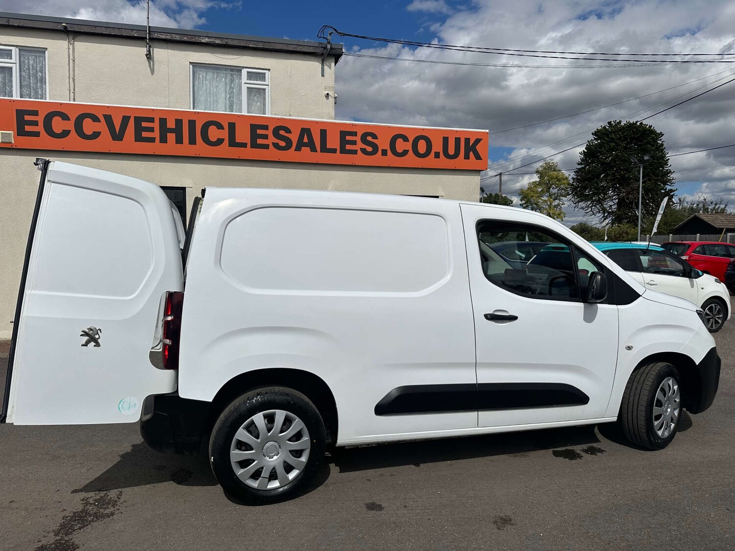 Used Peugeot Partner 2021 for sale - 77529398: Photo 15