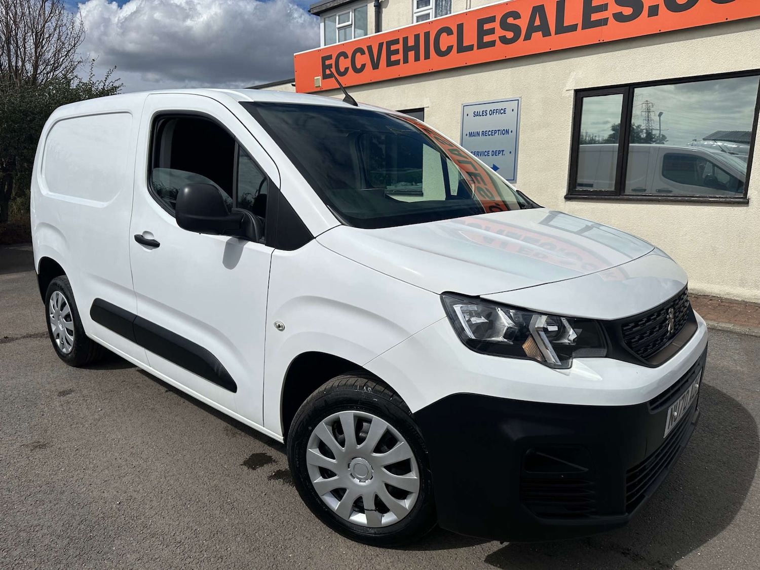 Used Peugeot Partner 2021 for sale - 77529398: Photo 2