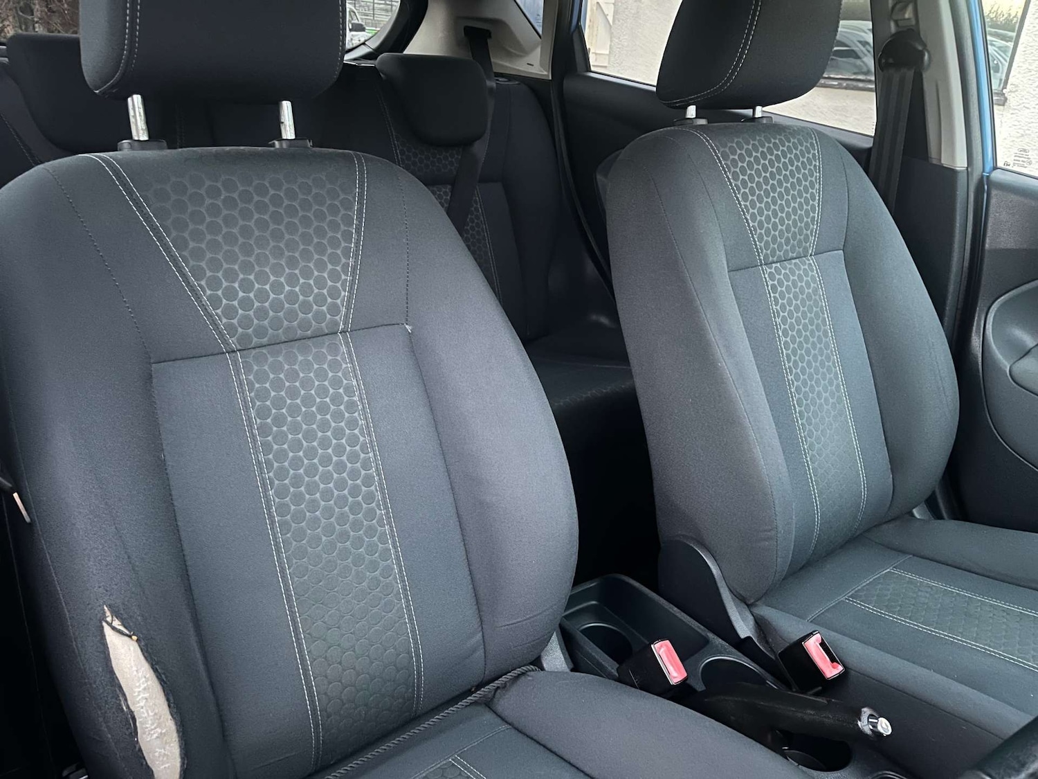 Used Ford Fiesta 2010 for sale - 76601555: Photo 27