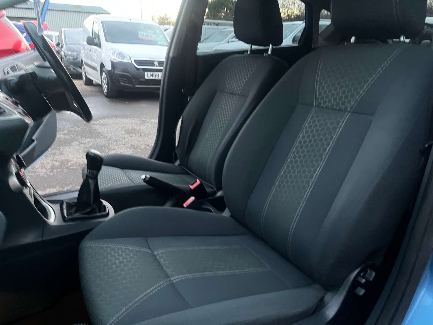 Used Ford Fiesta 2010 for sale - 76601555: Photo 35