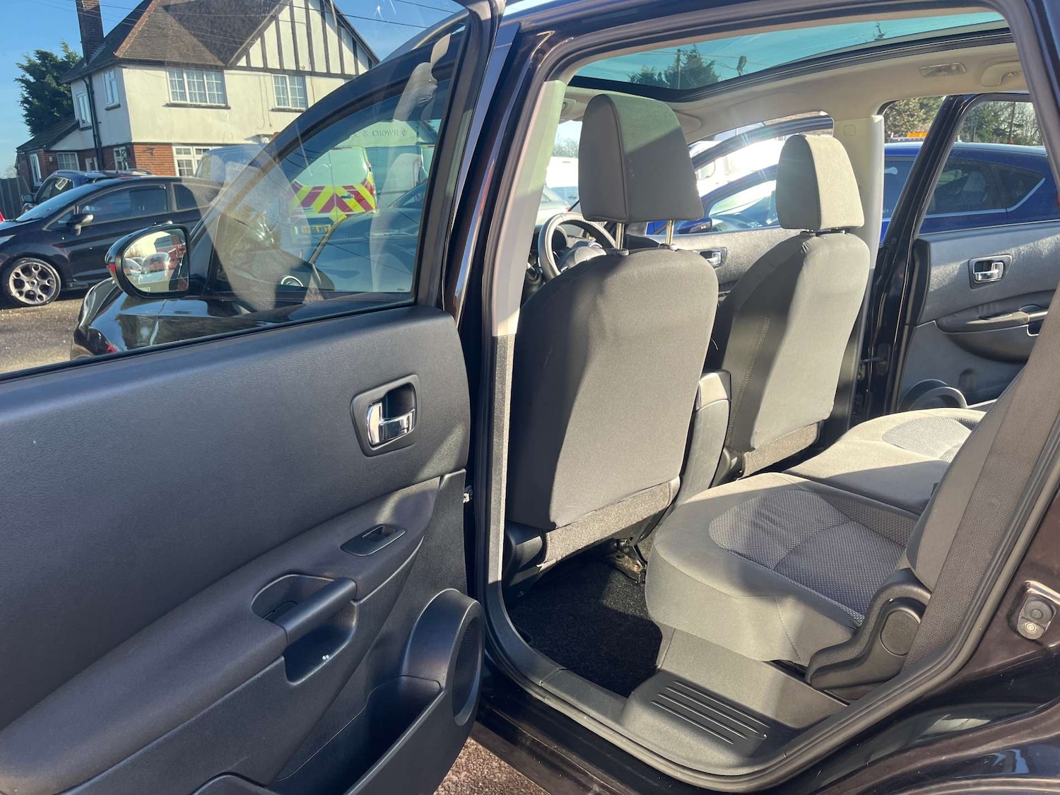 Used Nissan Qashqai 2009 for sale - 76601573: Photo 37