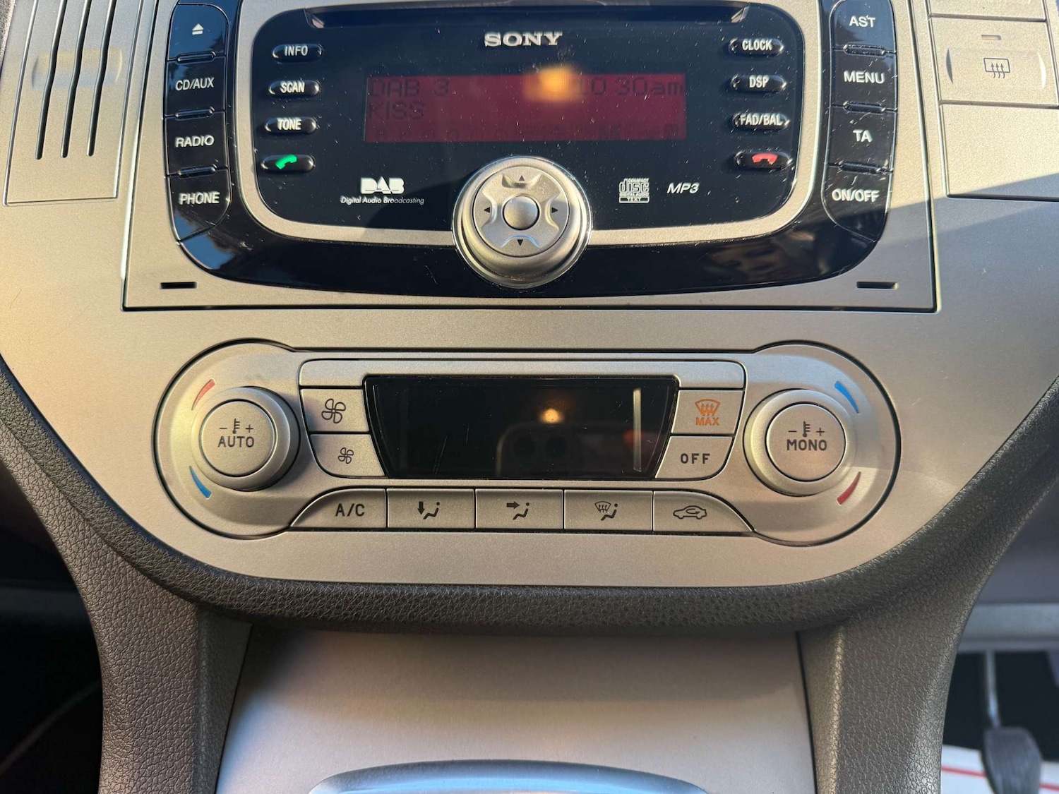 Used Ford Kuga 2011 for sale - 76651373: Photo 25