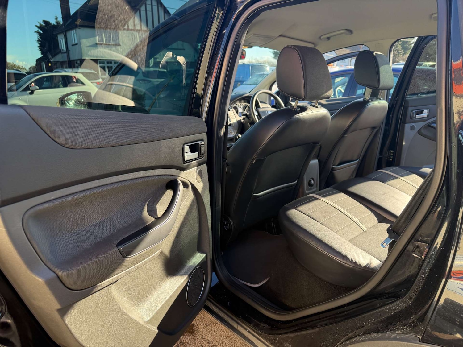 Used Ford Kuga 2011 for sale - 76651373: Photo 34