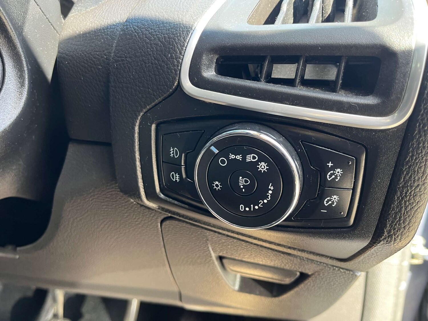 Used Ford Focus 2014 for sale - 77917706: Photo 19