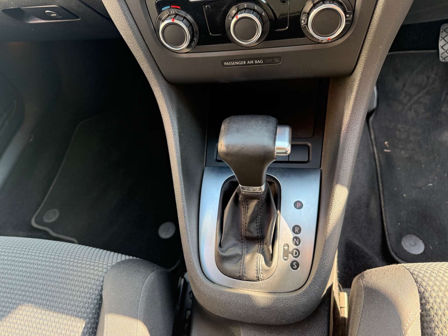 Used Volkswagen Golf 2009 for sale - 77950440: Photo 13