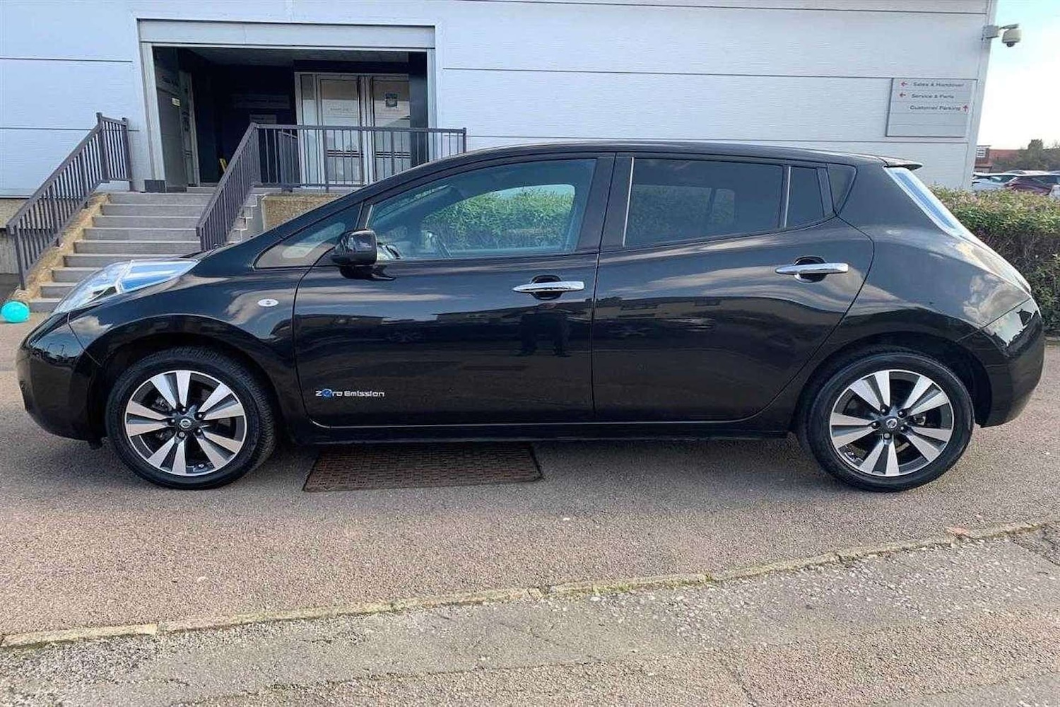 Used Nissan Leaf 2016 for sale - 77704064: Photo 4