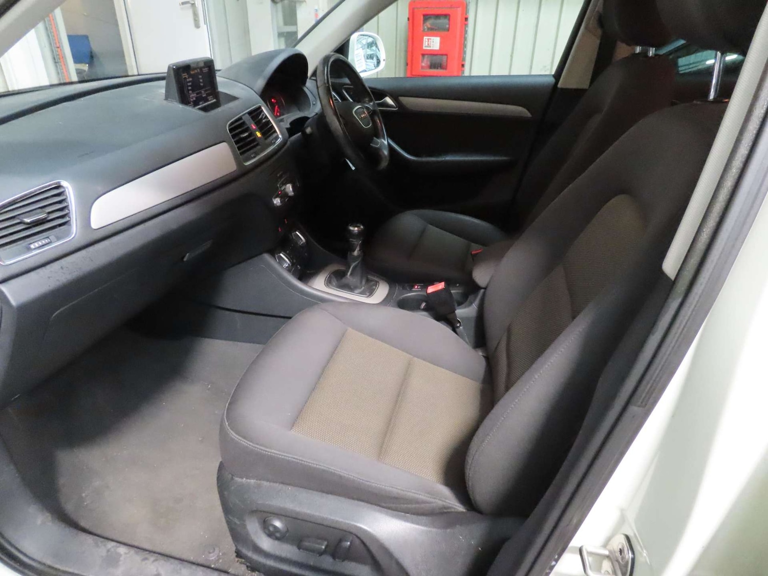 Used Audi Q3 2012 for sale - 76363969: Photo 12