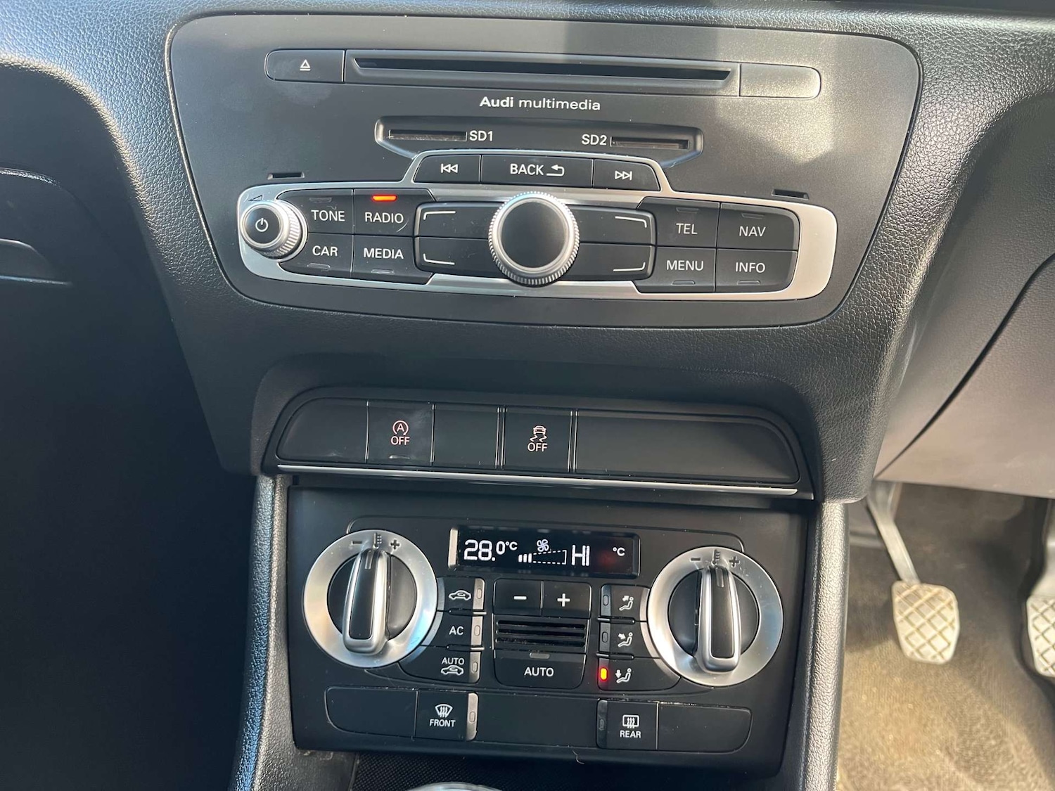 Used Audi Q3 2012 for sale - 76363969: Photo 25