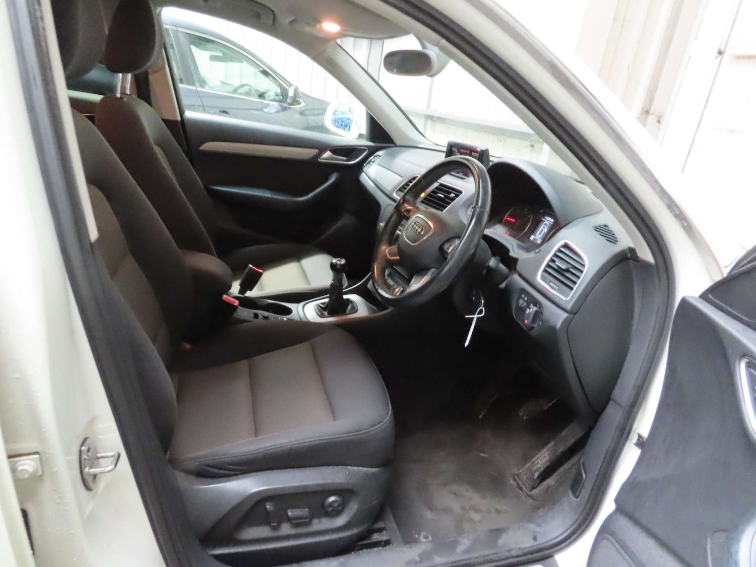 Used Audi Q3 2012 for sale - 76363969: Photo 4