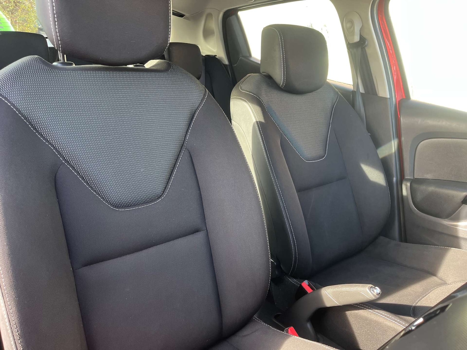 Used Renault Clio 2014 for sale - 76414886: Photo 27