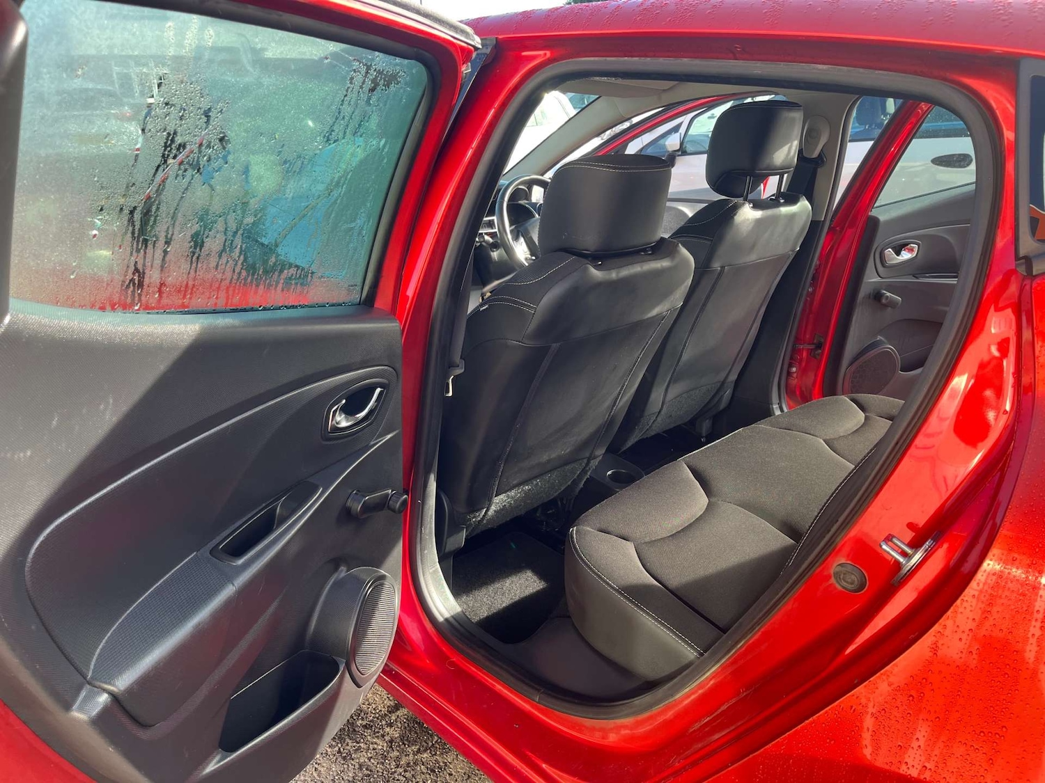 Used Renault Clio 2014 for sale - 76414886: Photo 34