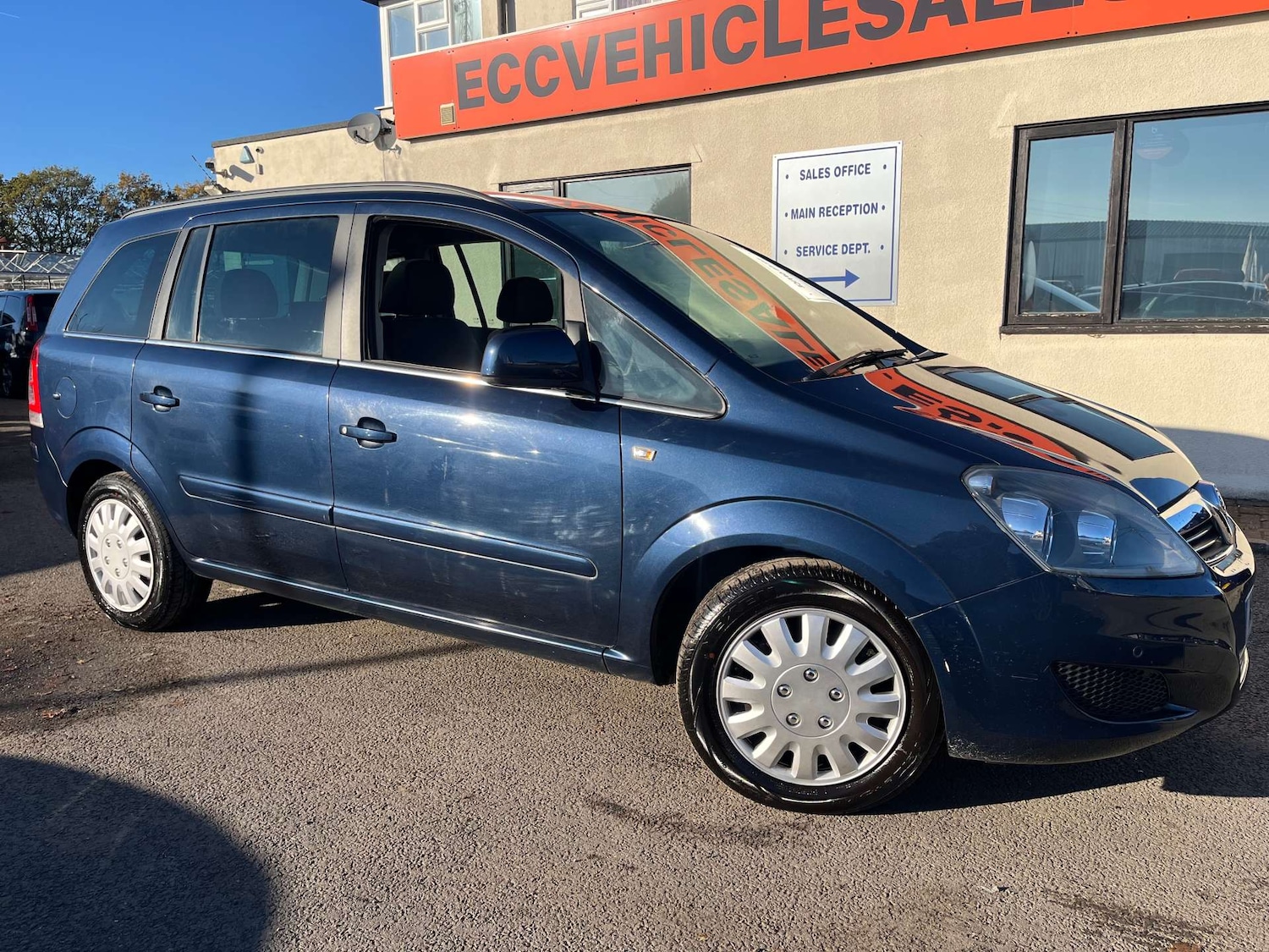Used Vauxhall Zafira 2011 for sale - 76651377: Photo 2