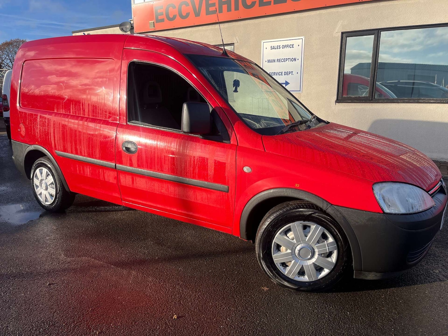 Used Vauxhall Combo 2010 for sale - 76907717: Photo 2