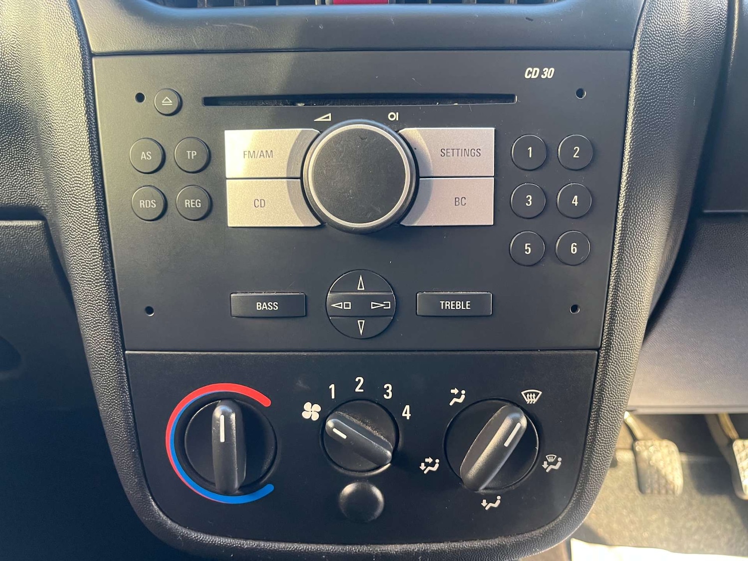 Used Vauxhall Combo 2010 for sale - 76907717: Photo 22