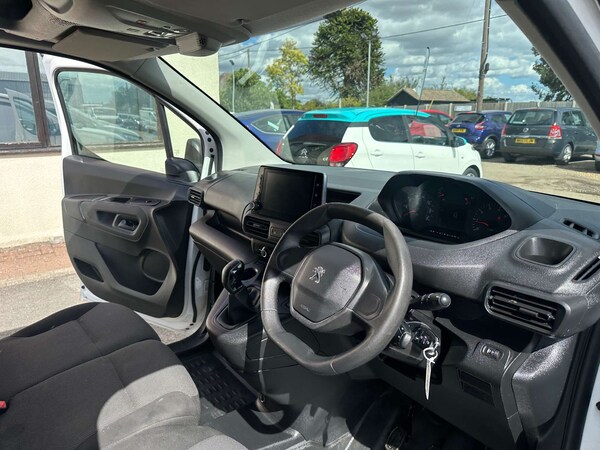 Used Peugeot Partner 2020 for sale - 75639979: Photo 24