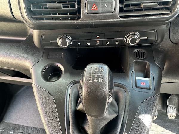 Used Peugeot Partner 2020 for sale - 75639979: Photo 29