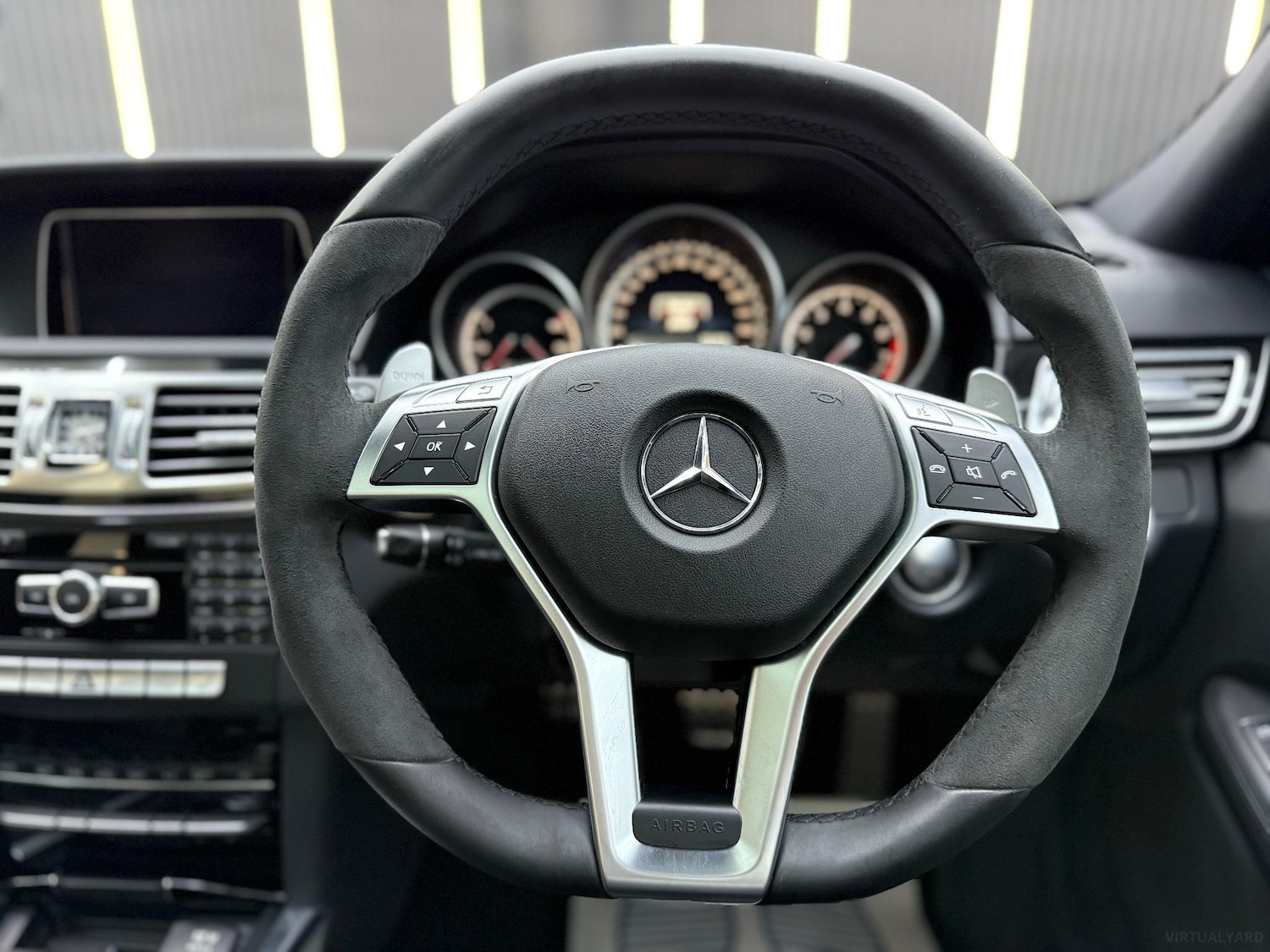 Used Mercedes-Benz E Class 2015 for sale - 76692913: Photo 11