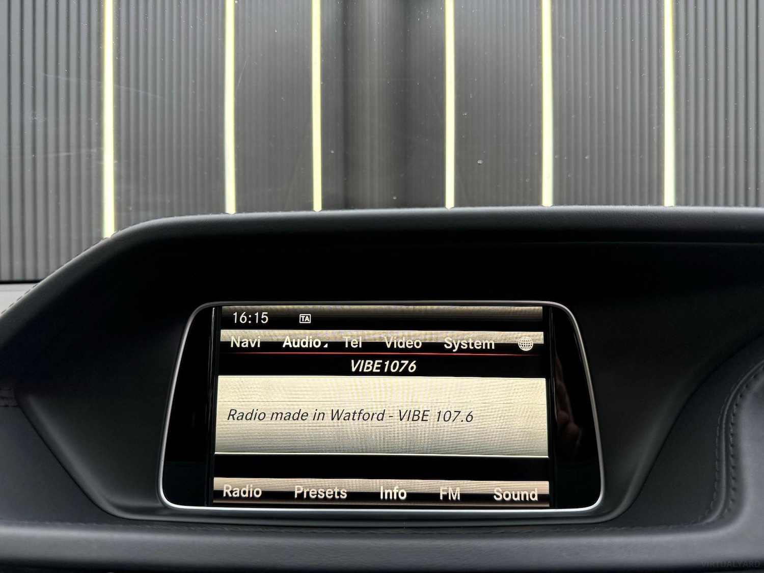 Used Mercedes-Benz E Class 2015 for sale - 76692913: Photo 26