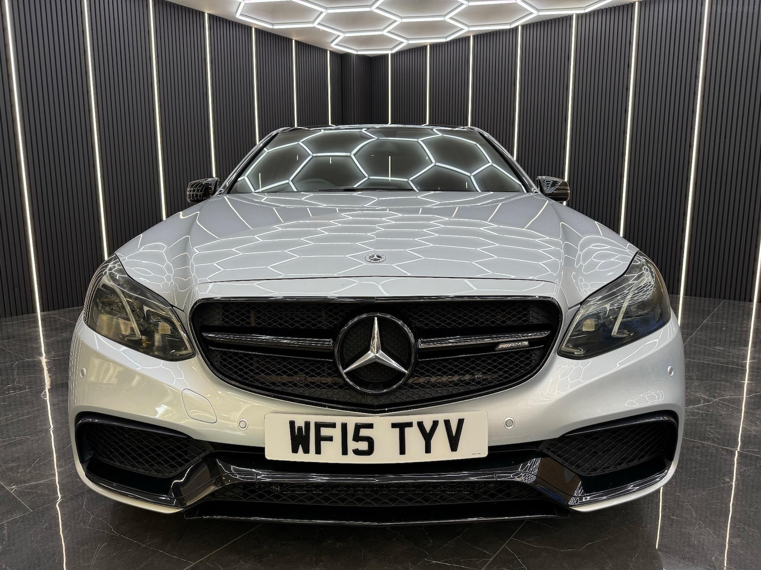 Used Mercedes-Benz E Class 2015 for sale - 76692913: Photo 8