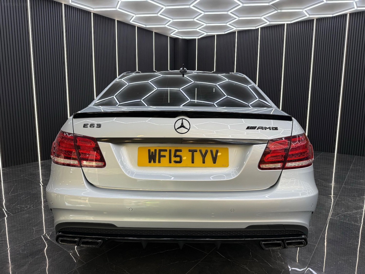 Used Mercedes-Benz E Class 2015 for sale - 76692913: Photo 9