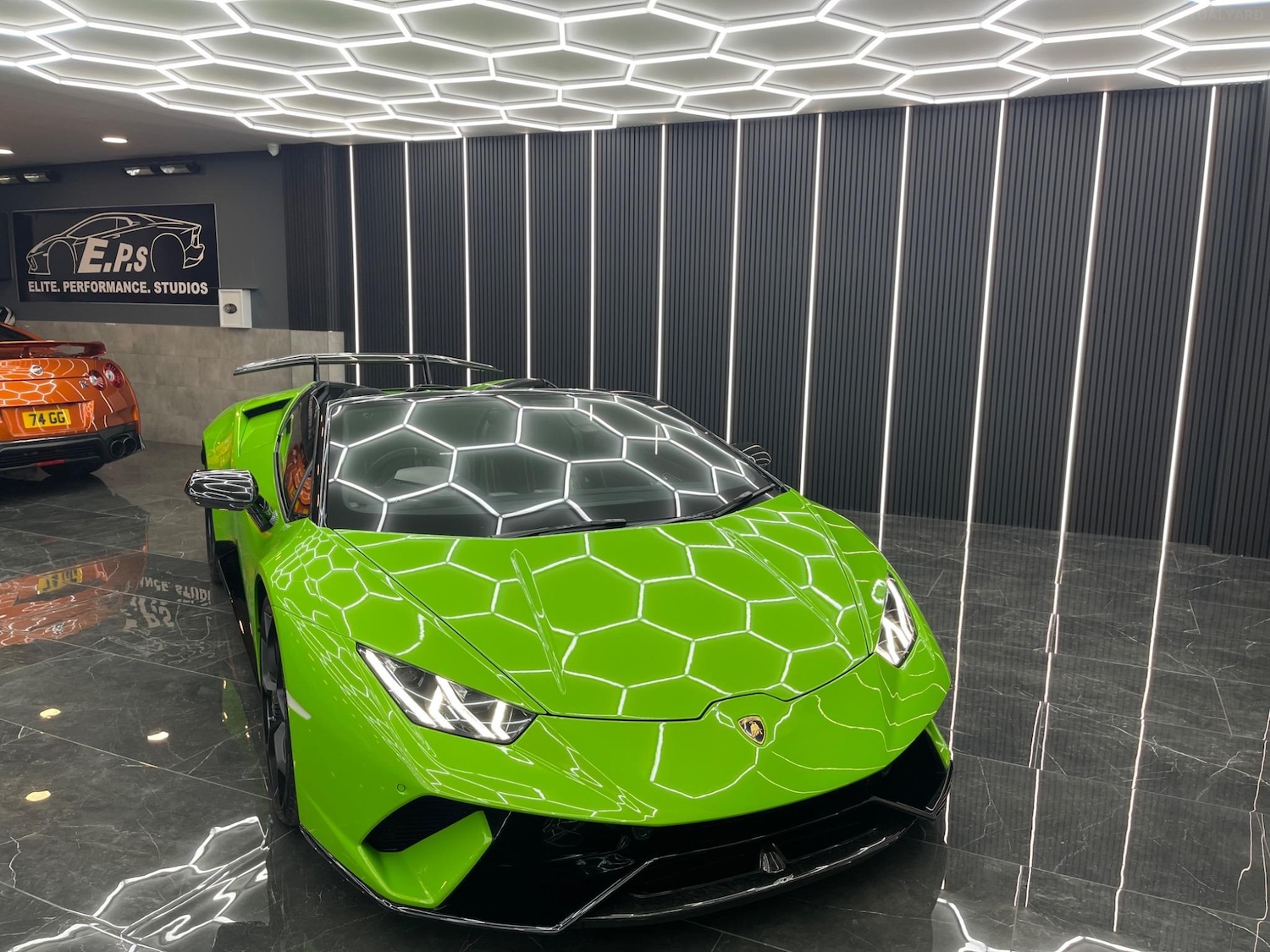 Used Lamborghini Huracan 2019 for sale - 76692912: Photo 14