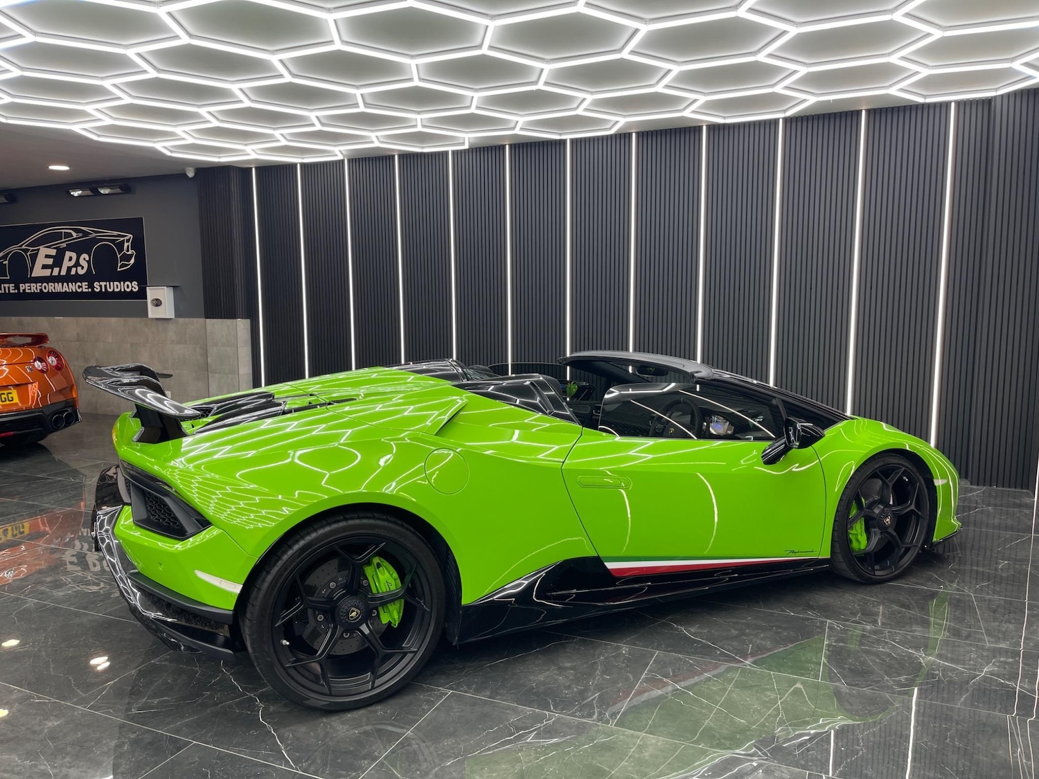 Used Lamborghini Huracan 2019 for sale - 76692912: Photo 22