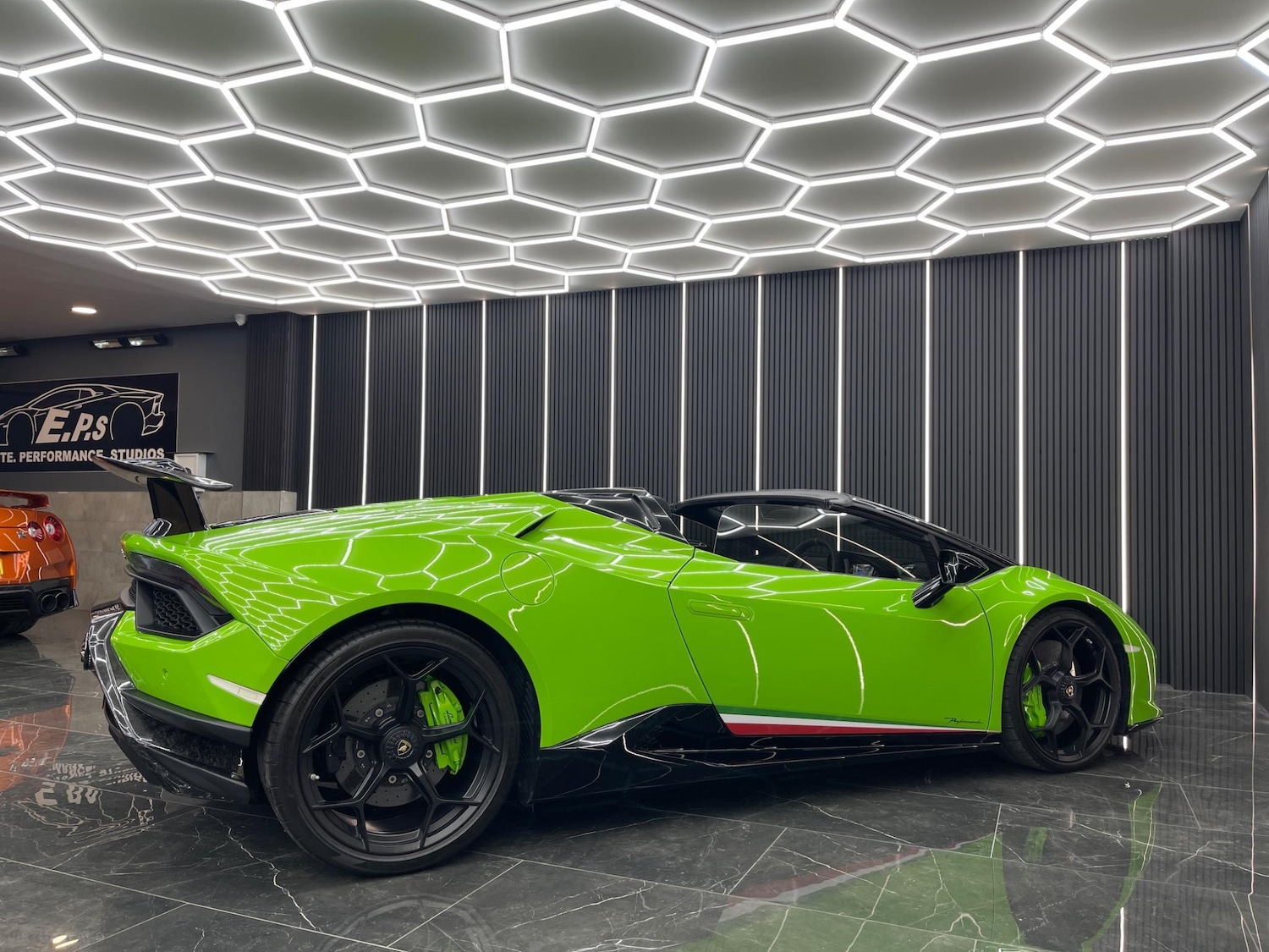 Used Lamborghini Huracan 2019 for sale - 76692912: Photo 23