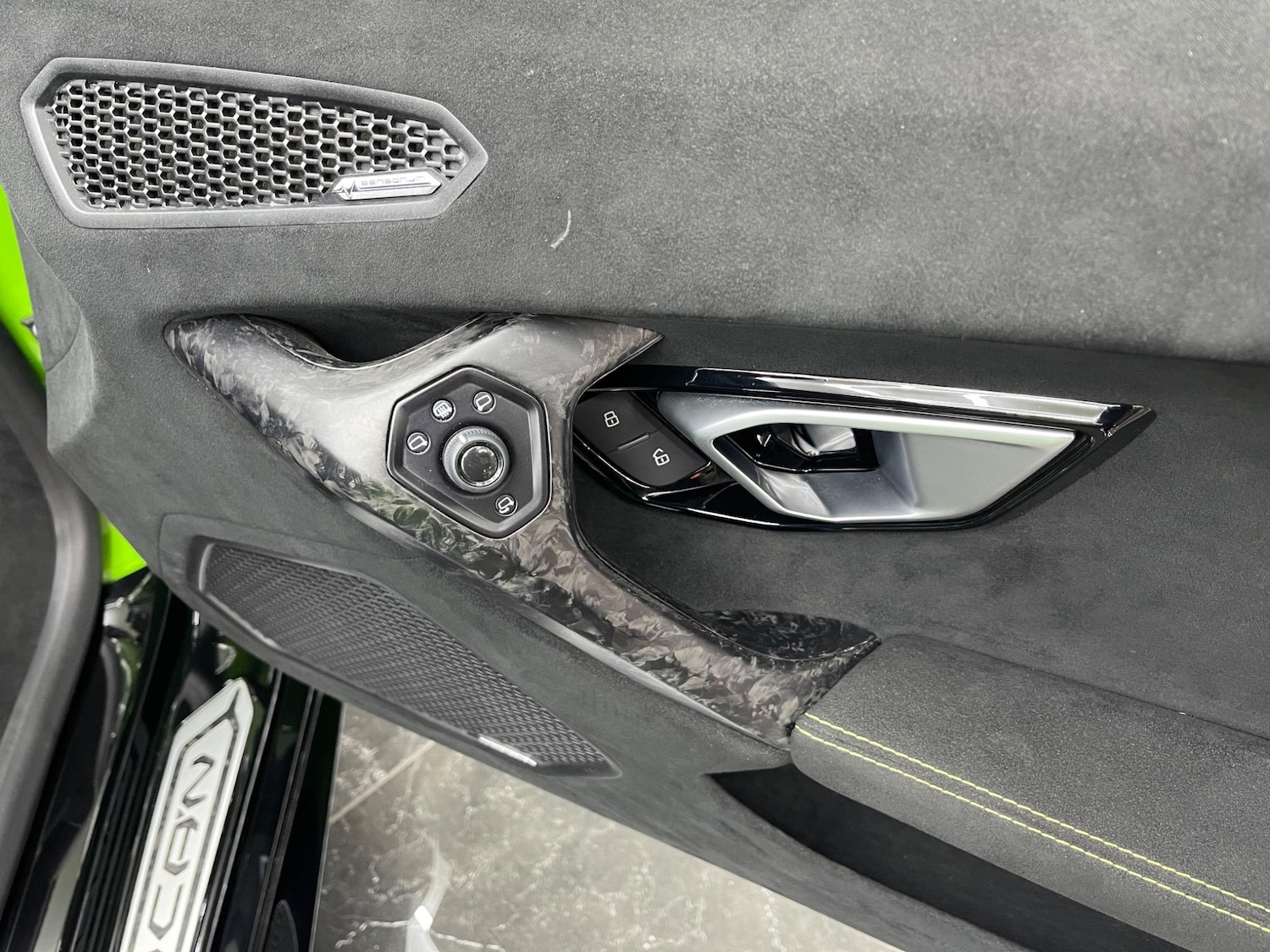 Used Lamborghini Huracan 2019 for sale - 76692912: Photo 37