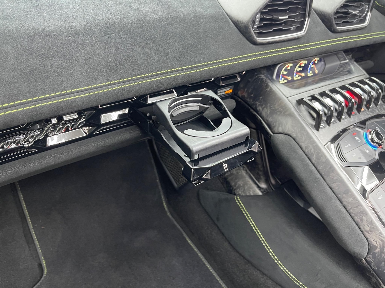 Used Lamborghini Huracan 2019 for sale - 76692912: Photo 55