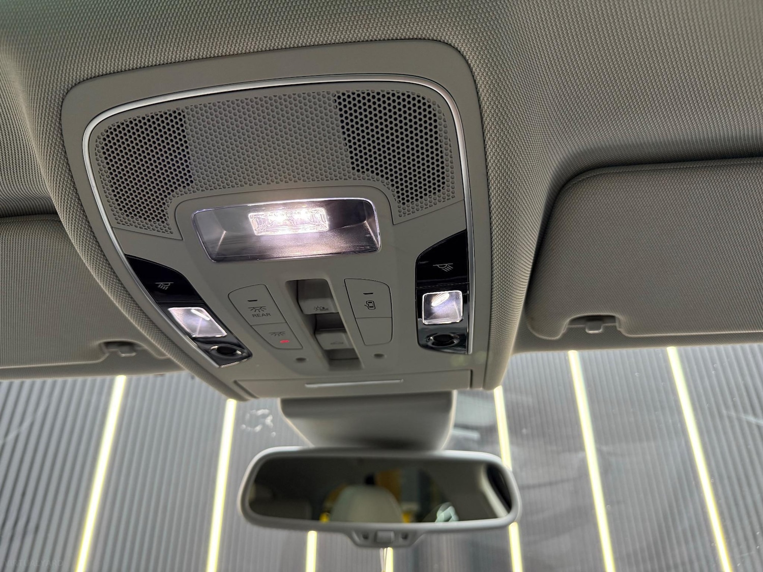 Used Audi RS6 2016 for sale - 76957070: Photo 33