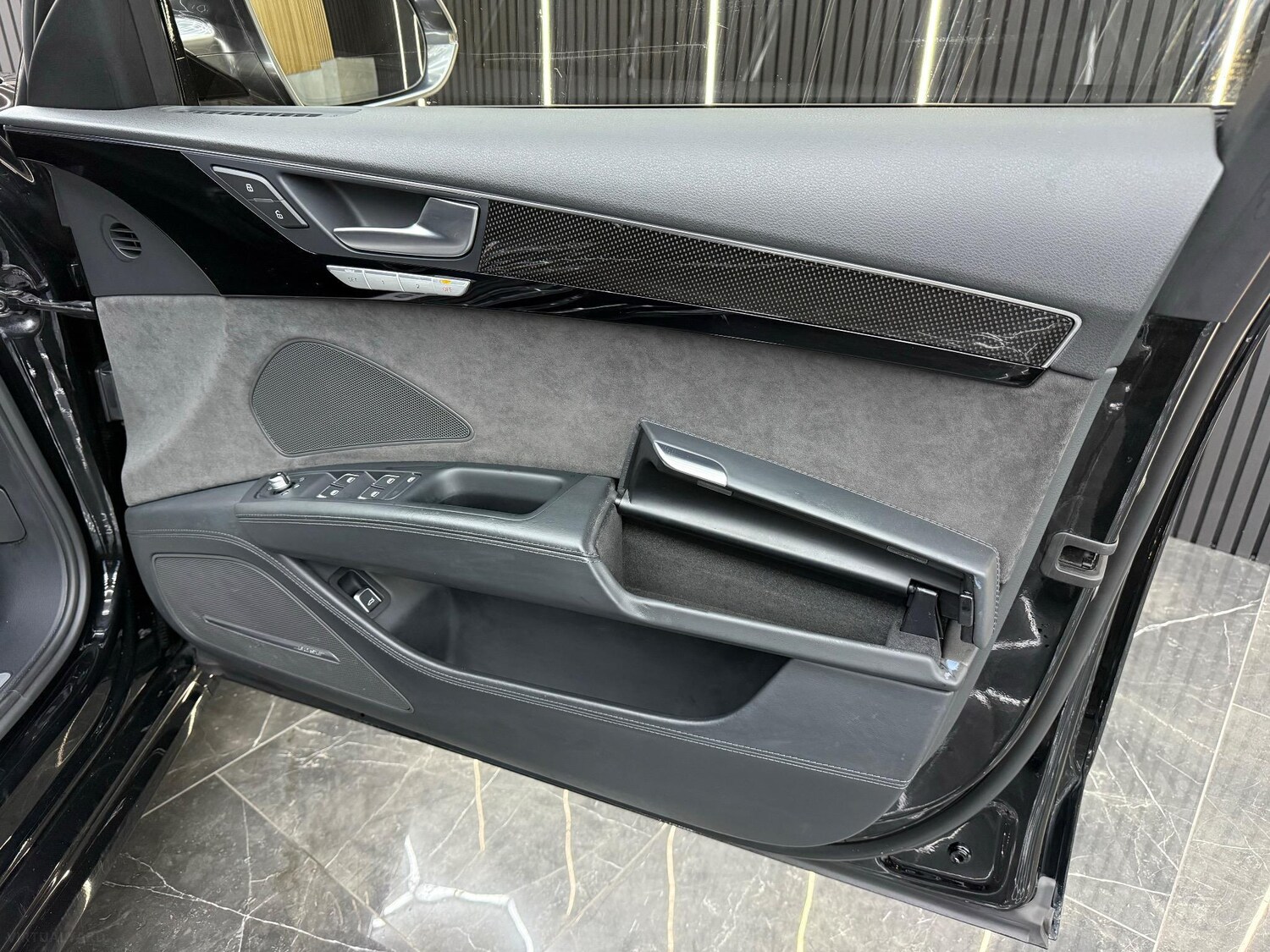 Used Audi A8 2016 for sale - 76692911: Photo 34