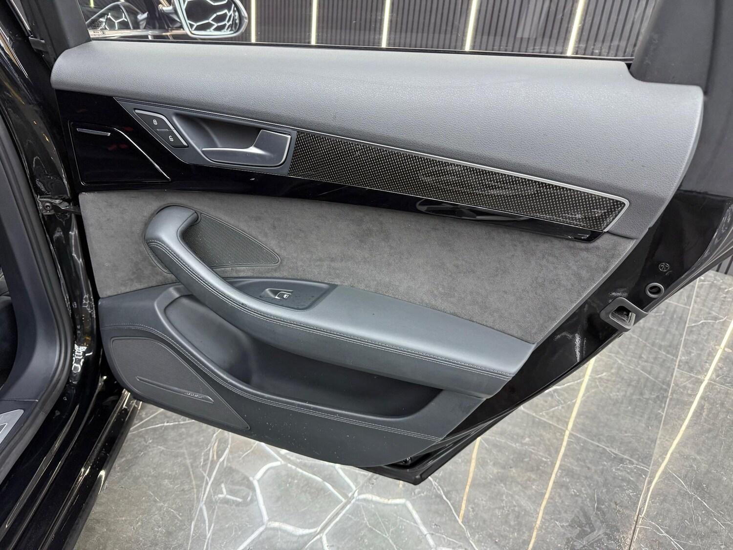 Used Audi A8 2016 for sale - 76692911: Photo 35