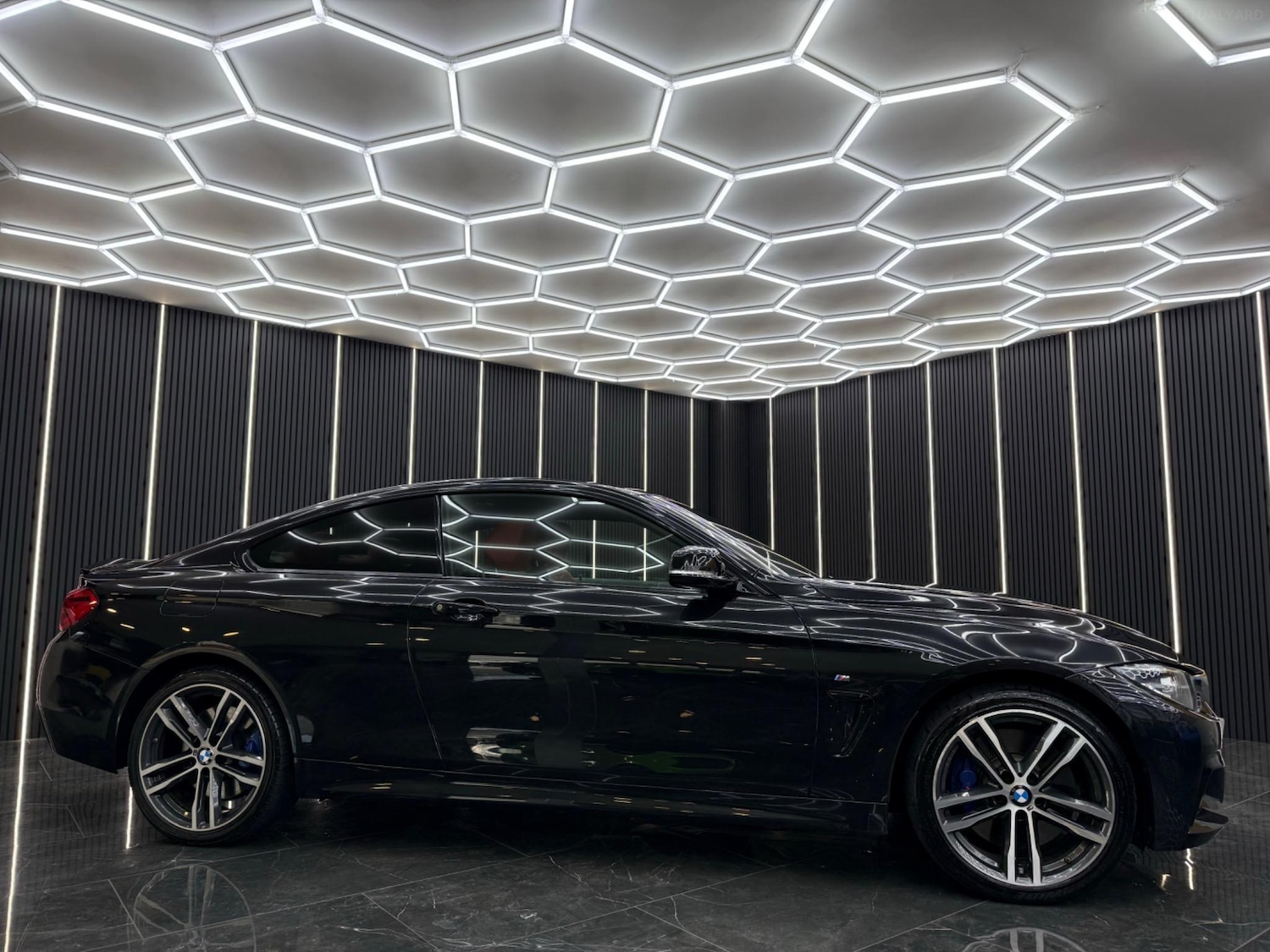 Used BMW 4 Series 2018 for sale - 76692915: Photo 2