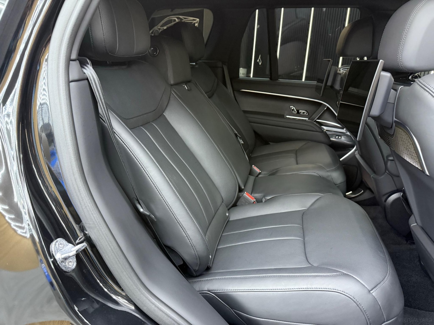 Used Land Rover Range Rover 2025 for sale - 77353995: Photo 33