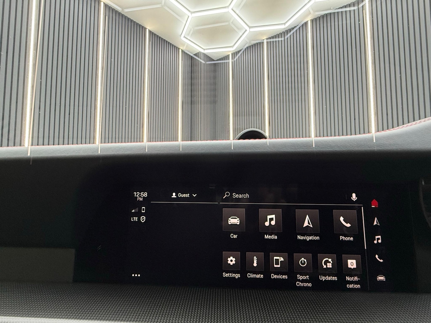 Used Porsche 911 2022 for sale - 76957077: Photo 18