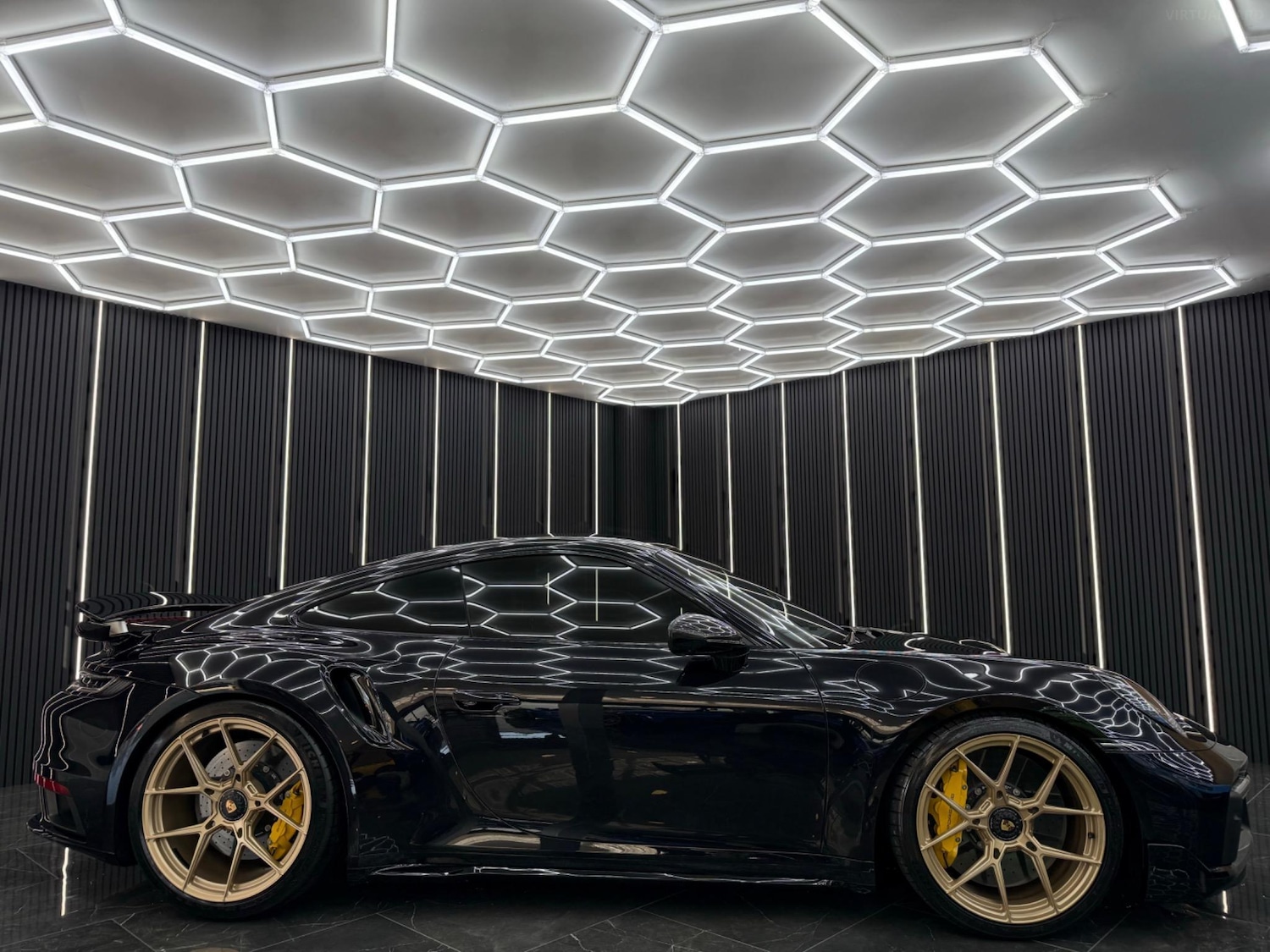 Used Porsche 911 2022 for sale - 76957077: Photo 2